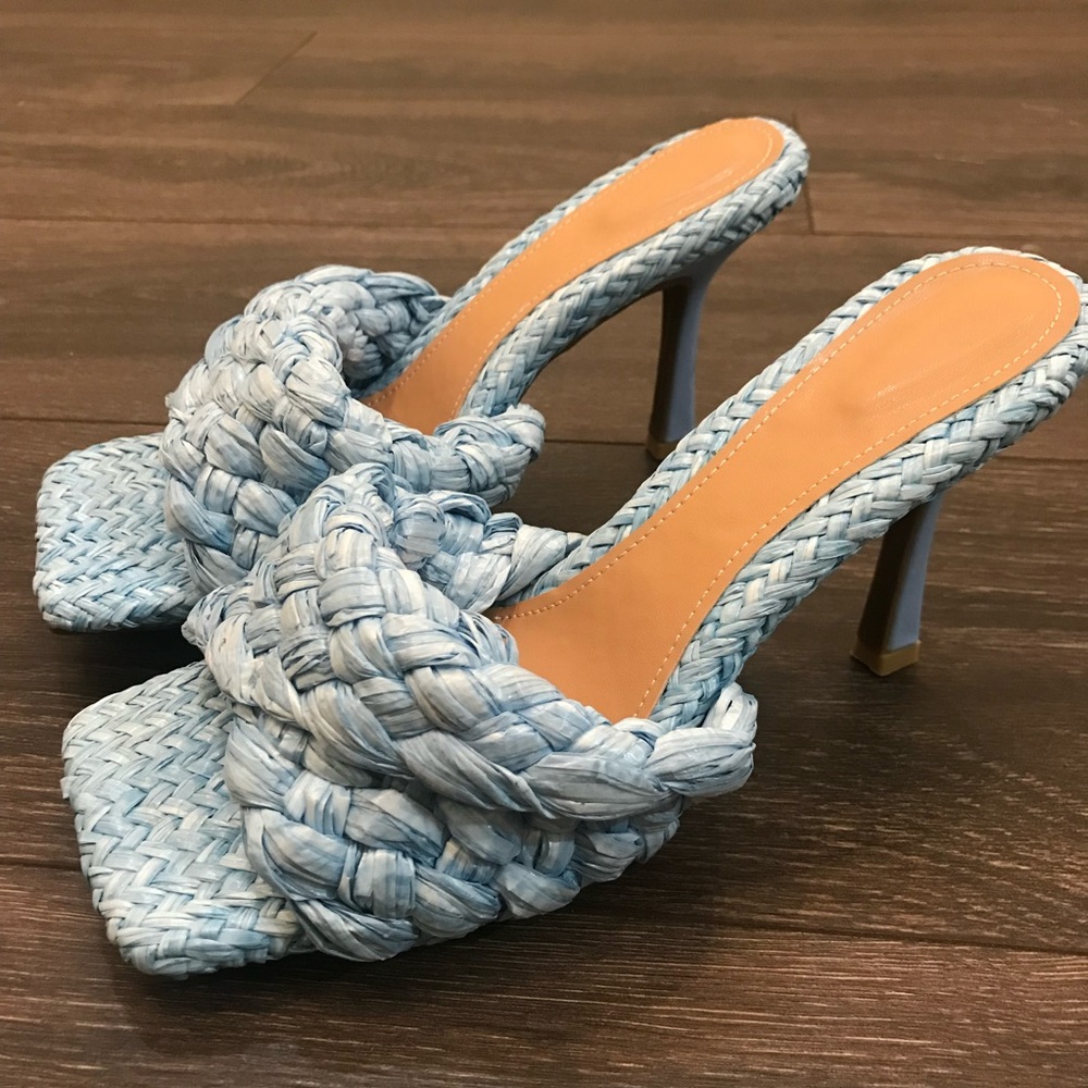 Raffia Stretch Sandals